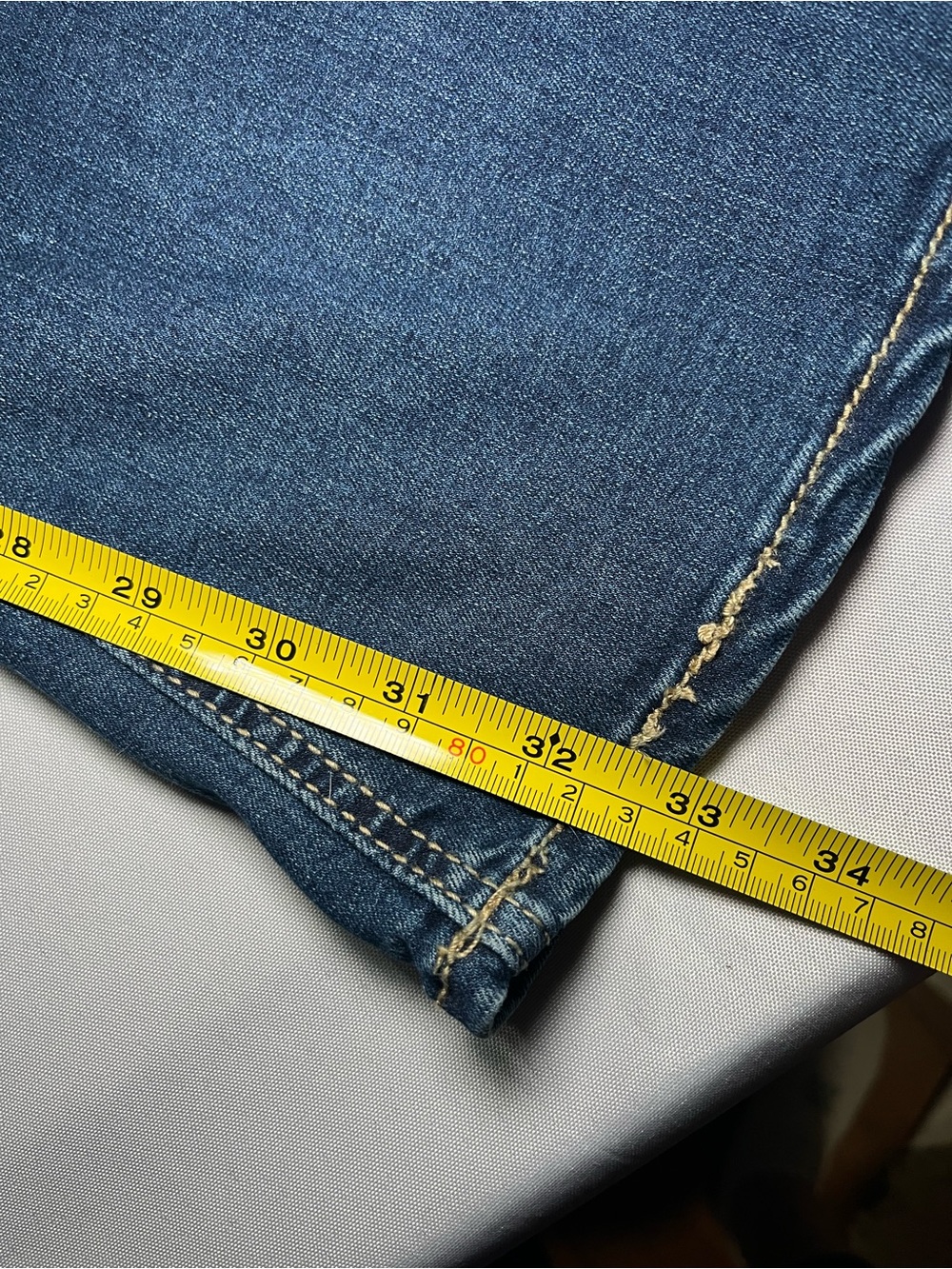 Wallflower Junior 11 Long Curvy Fit Blue Faded Stretch Bootcut MidRise Jeans - Picture 7 of 8